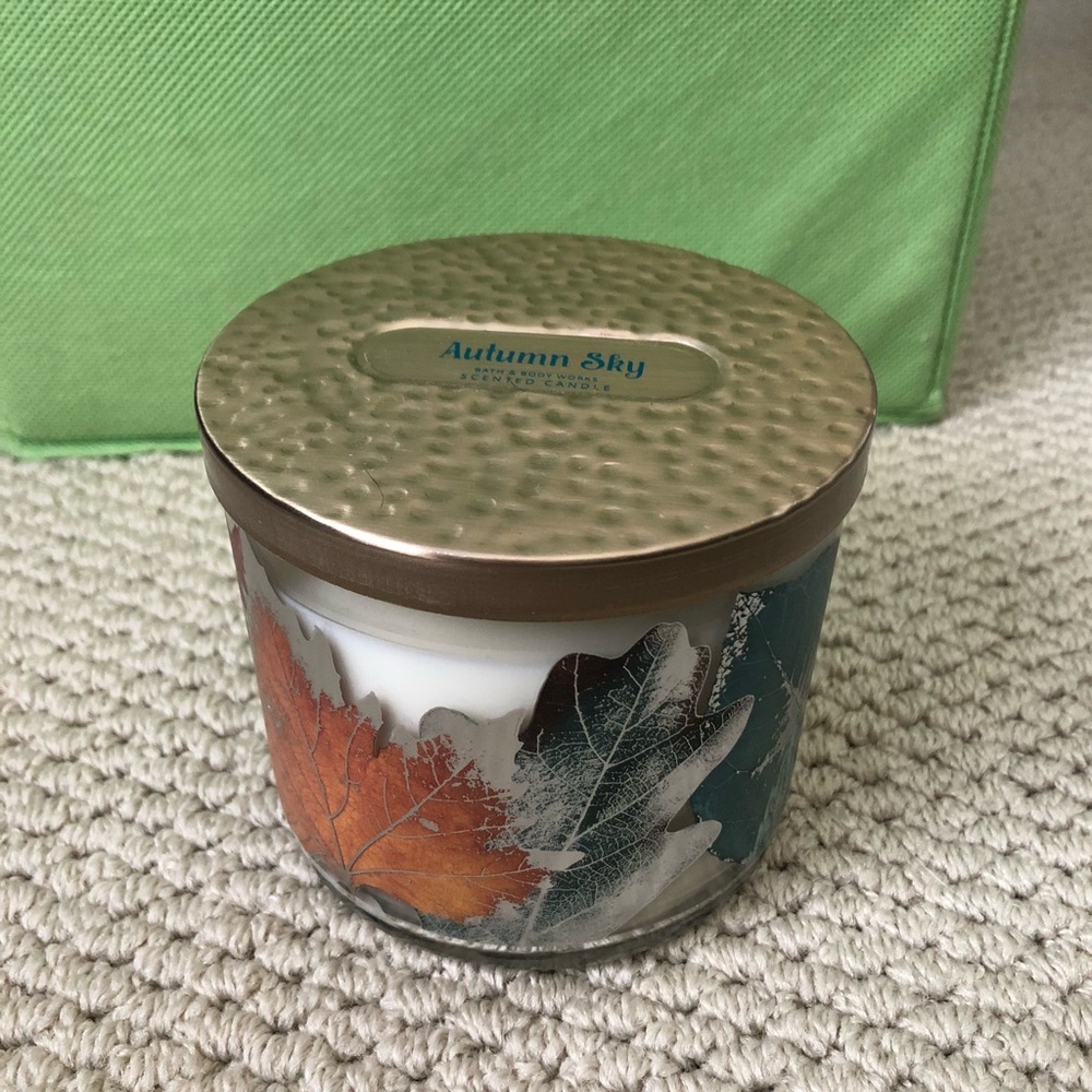 Bath and Body Works candle